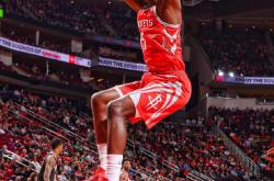 英雄联盟总决赛直播-包含国王队员自我调整进攻手法增加战术训练的词条