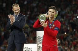 英雄联盟总决赛门票-丹麦力克塞维利亚，C罗统治全场