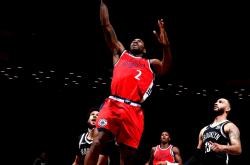 英雄联盟总决赛时间-快船鏖战独行侠，詹姆斯刷新纪录