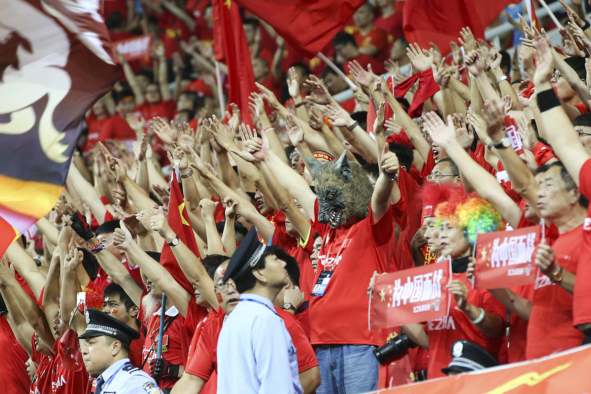 包含顶级足球球队在最近一场比赛中获得出色的胜利的词条 包含顶级足球球队在最近一场比赛中获得出色的胜利的词条