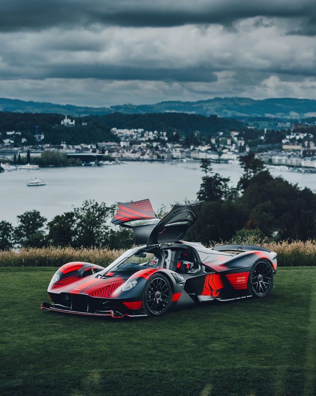 阿斯顿马丁力克梅赛德斯，汉密尔顿高光表现