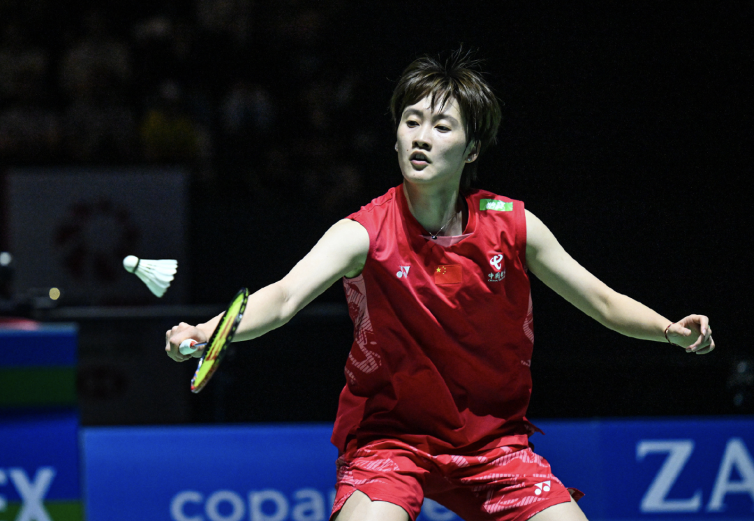 韩国队轻取丹麦队，陈雨菲点燃赛场