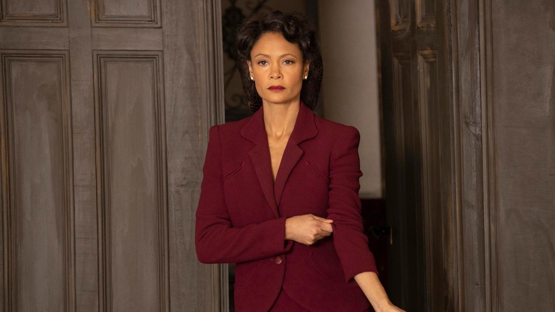 欧冠决赛焦点战，勒沃库森终结芬兰黑马童话，首夺冠军创造历史